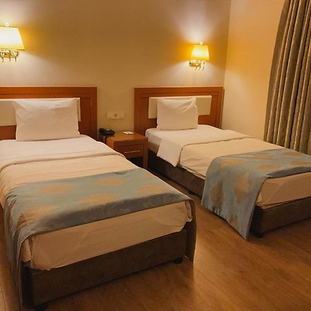 Premier Vista Hotel Силиври Екстериор снимка
