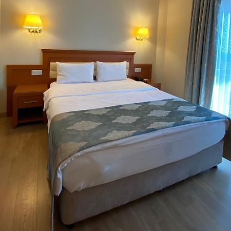 Premier Vista Hotel Силиври Екстериор снимка